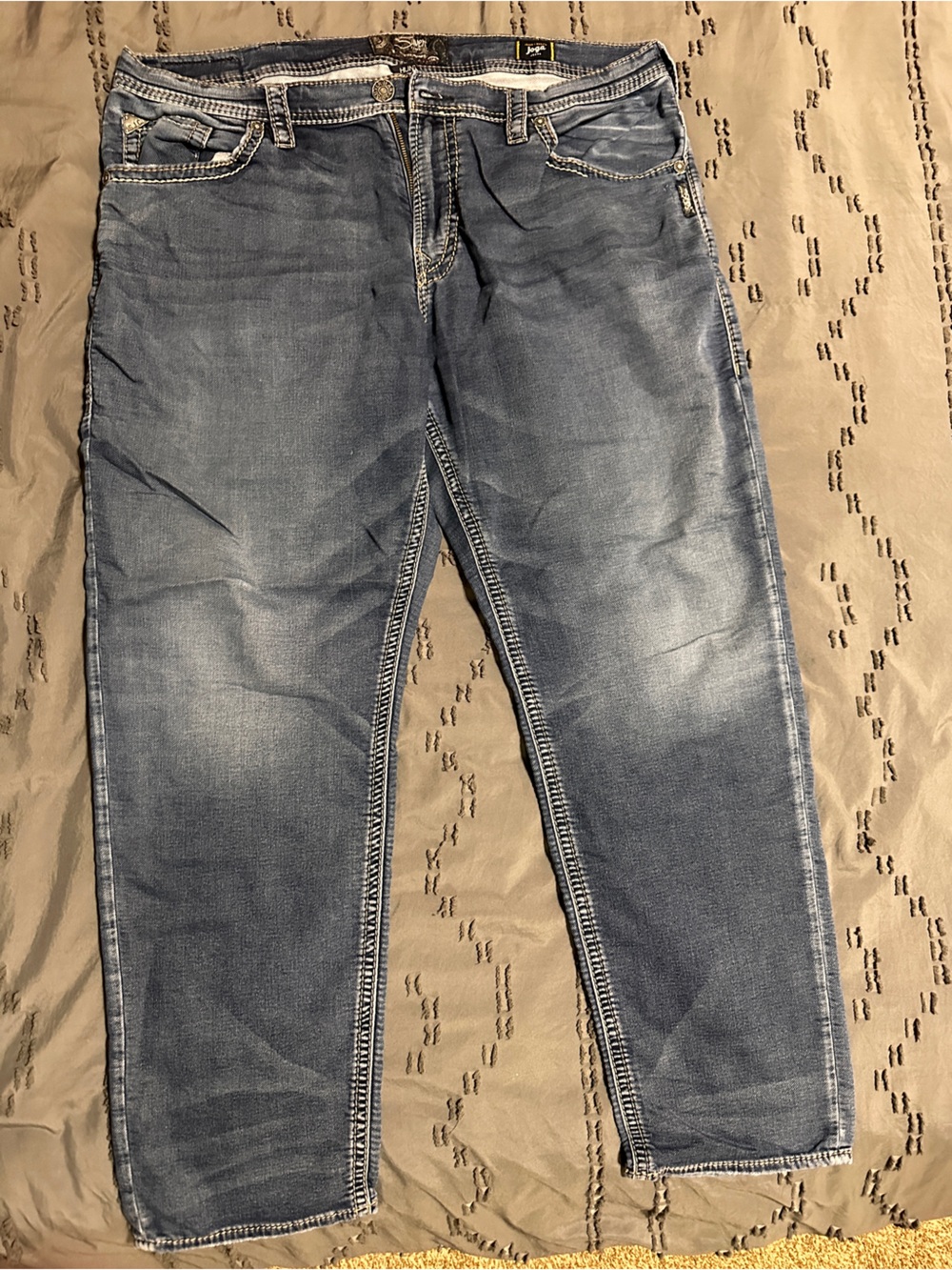 Silver Jeans Men's Relaxed Light Blue Washed Denim